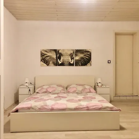 Der Koenigliche Innengarten, Frei Nach Diego Mülheim an der Ruhr